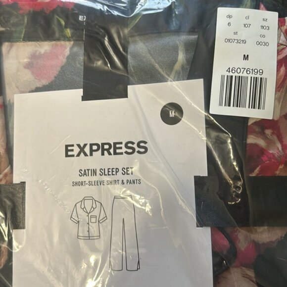 🆕 NWT Express Satin Pajama Set, Size Medium, Floral on Black - Picture 3 of 7